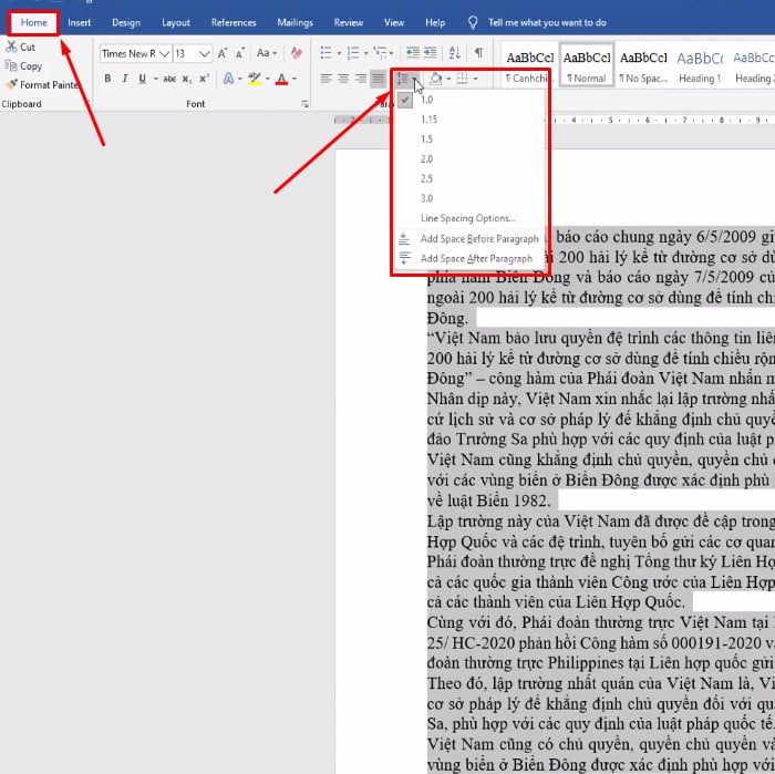 Tô đen văn bản cần giãn dòng, sau đó chọn Home ⇒ và chọn vào hình mũi tên 2 đầu để chọn cách giãn dòng có sẵn.